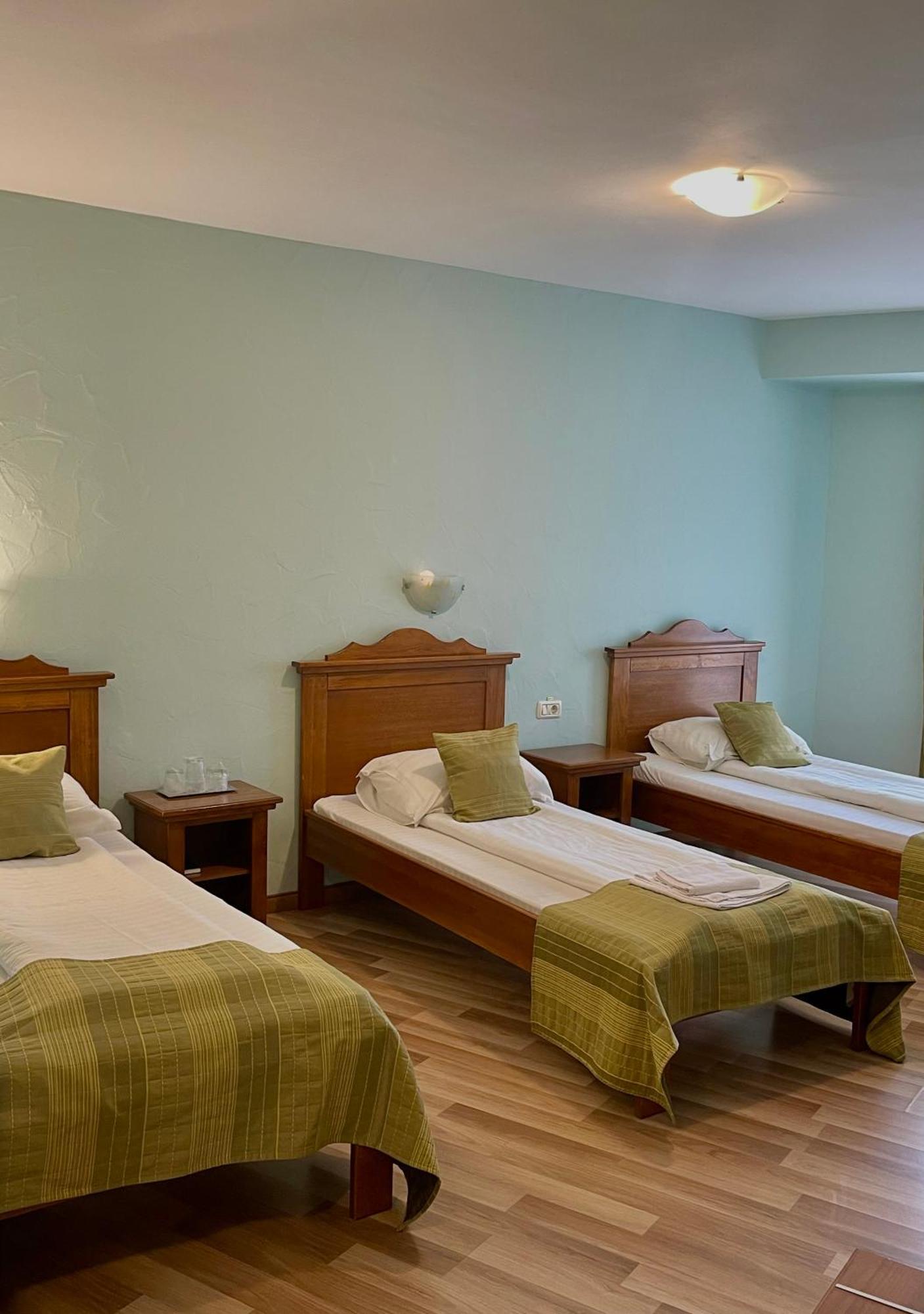 Hotel Lucy Star Cluj-Napoca Eksteriør billede
