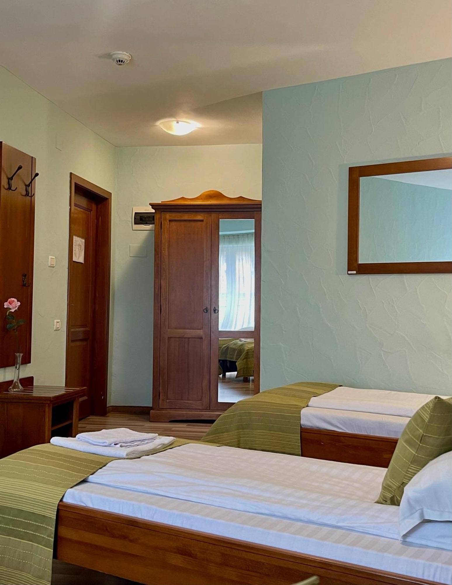 Hotel Lucy Star Cluj-Napoca Eksteriør billede